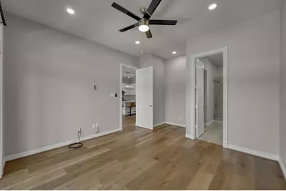 168 Lake Point Boulevard #B201, Conroe, TX 77356 - Photo 16