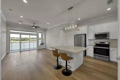 168 Lake Point Boulevard #B201, Conroe, TX 77356 - Photo 6