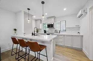 5844 Darling St, Houston, TX 77007 - Photo 8