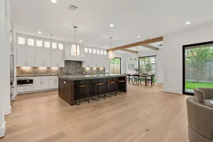 2628 Sunset Blvd, West University Place, TX 77005 - Photo 16