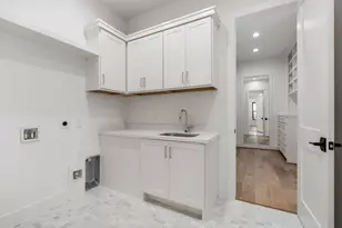 2628 Sunset Blvd, West University Place, TX 77005 - Photo 22