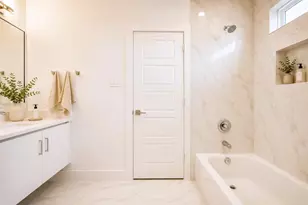4704 Thornton Vws Rd, Houston, TX 77018 - Photo 8
