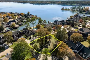 227 Wedgewood Dr, Montgomery, TX 77356 - Photo 1