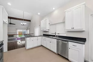 13619 Braeswest Dr, Houston, TX 77082 - Photo 10