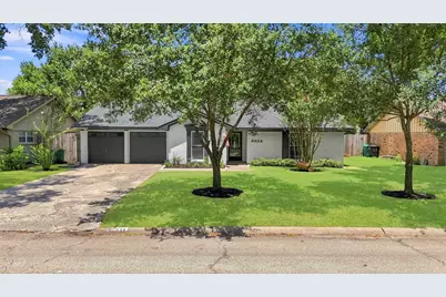 9634 Meadowglen Lane, Houston, TX 77063 - Photo 42