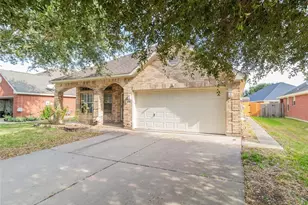 6210 Pleasant Stream Dr, Katy, TX 77449 - Photo 2