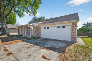 12115 Swan Creek Dr, Houston, TX 77065 - Photo 2