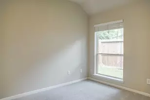 91 N Willow Point Cir, The Woodlands, TX 77382 - Photo 32
