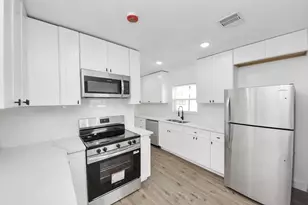 1203 W 6th St, Freeport, TX 77541 - Photo 18