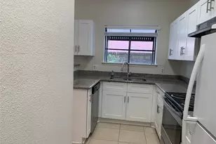 2710 Grants Lake Blvd, Sugar Land, TX 77479 - Photo 2