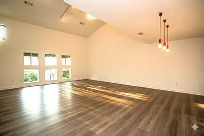 1713 Gillette Street, Houston, TX 77019 - Photo 2