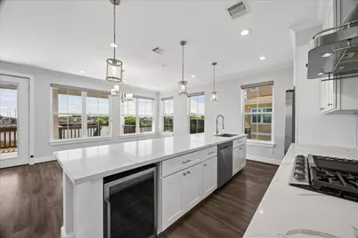 2001 Oceanview Drive, Seabrook, TX 77586 - Photo 6