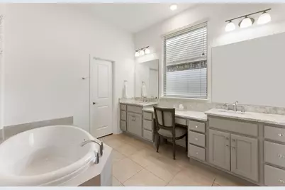 1038 Bat Hawk Court, Conroe, TX 77385 - Photo 14