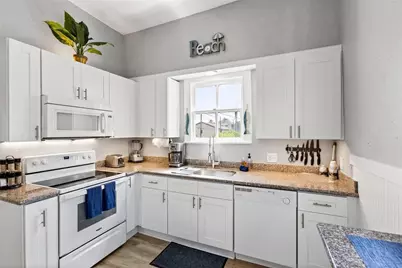 811 10th Street, Galveston, TX 77550 - Photo 16