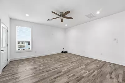 4025 A Vista Boulevard, Galveston, TX 77554 - Photo 4