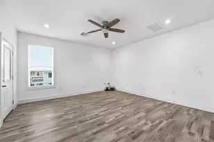 4025 A Vista Blvd, Galveston, TX 77554 - Photo 4