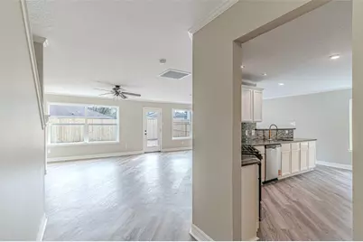 19526 Rocky Bank Drive, Tomball, TX 77375 - Photo 8