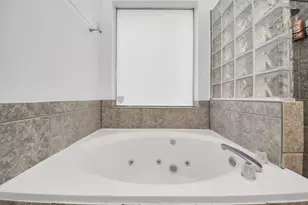12815 Deer Cove Ln, Houston, TX 77041 - Photo 10