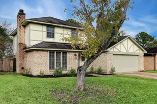 427 Merriweather St, Houston, TX 77598 - Photo 1