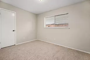 10323 SE Sagerock Dr, Houston, TX 77089 - Photo 10