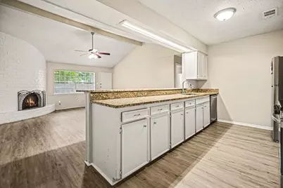 10323 SE Sagerock Drive, Houston, TX 77089 - Photo 6