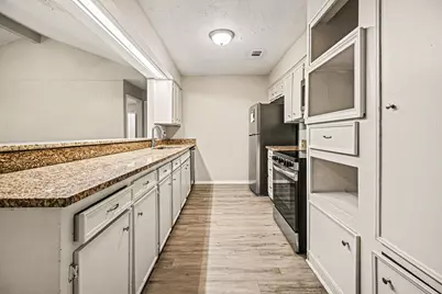 10323 SE Sagerock Drive, Houston, TX 77089 - Photo 8