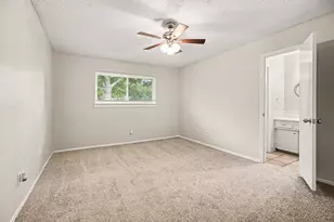 10323 SE Sagerock Dr, Houston, TX 77089 - Photo 12