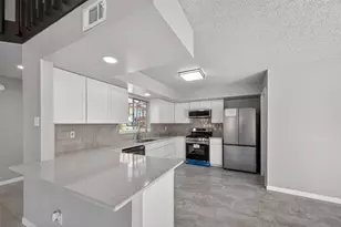 11406 Caesar Dr, Houston, TX 77477 - Photo 6