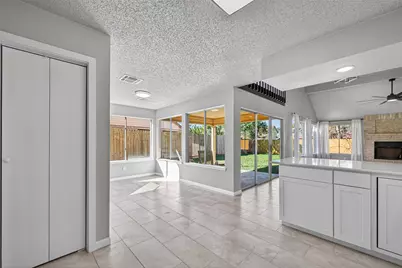 11406 Caesar Drive, Houston, TX 77477 - Photo 8