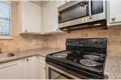11710 Southlake Drive #22, Houston, TX 77077 - Photo 8