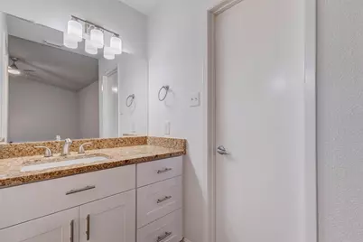 8100 Cambridge Street #114, Houston, TX 77054 - Photo 20