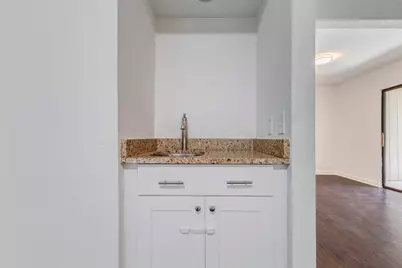 8100 Cambridge Street #114, Houston, TX 77054 - Photo 8