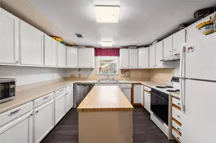 1161 Creeklake Dr, Onalaska, TX 77360 - Photo 6