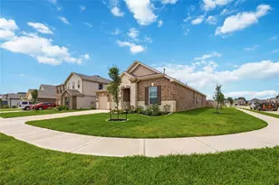 18206 Spruce Cottage Dr, Tomball, TX 77377 - Photo 2