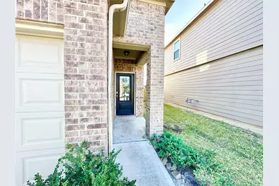 6542 Castle Loch Court, Houston, TX 77048 - Photo 4
