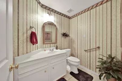 2601 Woods Estates Drive, Conroe, TX 77304 - Photo 22