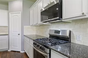 363 Century Oaks Ln, La Marque, TX 77568 - Photo 14