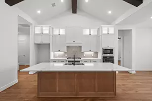 802 Vizsla Ct, Montgomery, TX 77316 - Photo 2