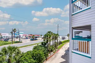 6102 Seawall Blvd, Galveston, TX 77551 - Photo 2
