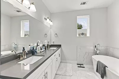 2312 Campbell Road #D, Houston, TX 77080 - Photo 22