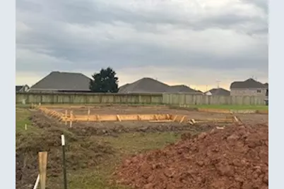 1601 Elm Court, Angleton, TX 77515 - Photo 2