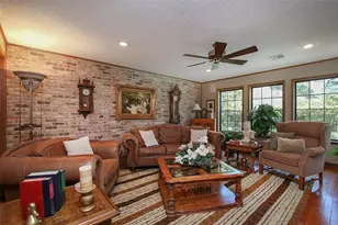 1907 Corral Dr, Houston, TX 77090 - Photo 4