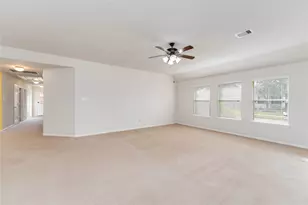 4700 Lake Line Ct, Alvin, TX 77511 - Photo 10