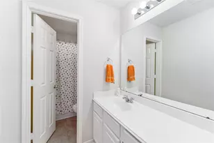 4700 Lake Line Ct, Alvin, TX 77511 - Photo 4