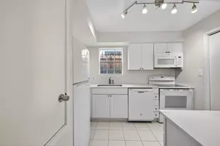 6201 Beverly Hill St, Houston, TX 77057 - Photo 8