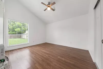 6606 Laurel Glen Drive, Katy, TX 77449 - Photo 16