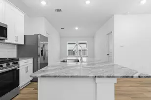 3429 Horseshoe Trl Rd, League City, TX 77511 - Photo 6