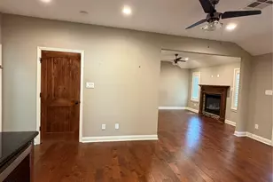 1710 Castlerock Dr, Houston, TX 77090 - Photo 16