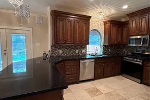 1710 Castlerock Dr, Houston, TX 77090 - Photo 8