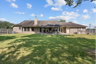 105 Canal Drive, Friendswood, TX 77546 - Photo 32